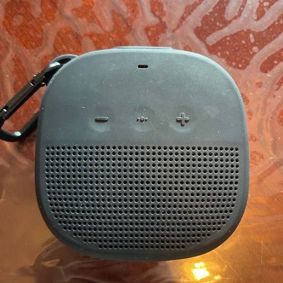 Bose SoundLink micro speaker (sold in another app) - Picture 5 of 8